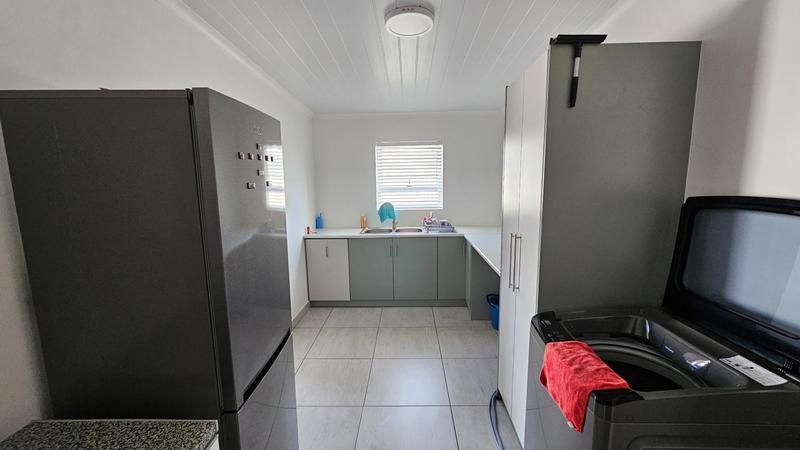 4 Bedroom Property for Sale in Dwarskersbos Western Cape